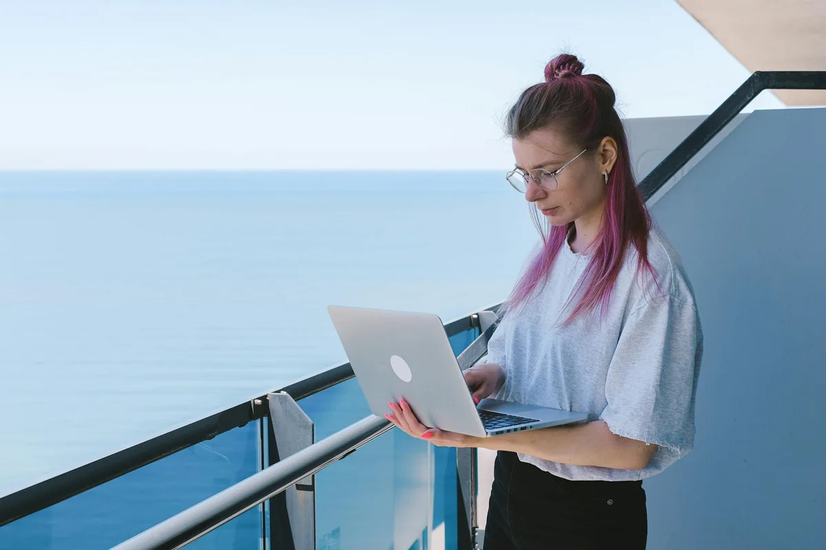Working Remotely from Spain: Legal Requirements & Tax Rules (2026)